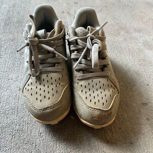 Size 10c underarmour baseball cleats